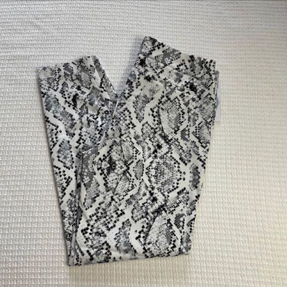 PROSECCO Abstract Pattern Pants Size 6. NWT - Picture 8 of 8